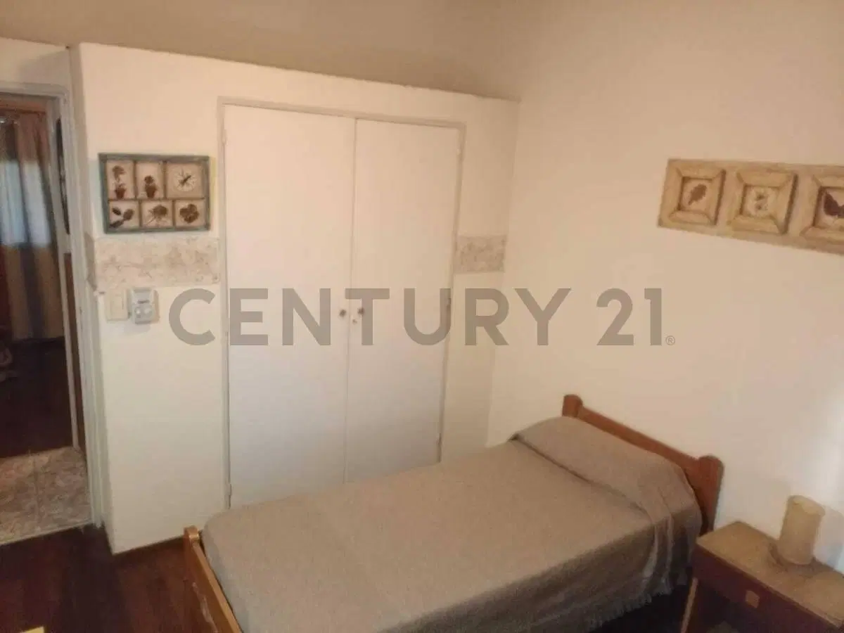 83 entre 12 y 12 Bis. Casa en venta de 3 dormitorios. Barrio Monasterio. La Plata. 4