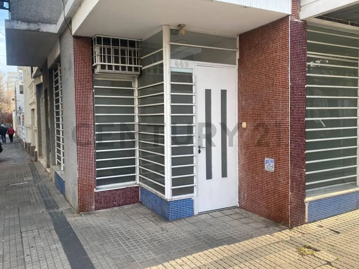 OFICINA / LOCAL EN ALQUILER APTO PROFESIONAL. Calle 5 esquina 41. 3