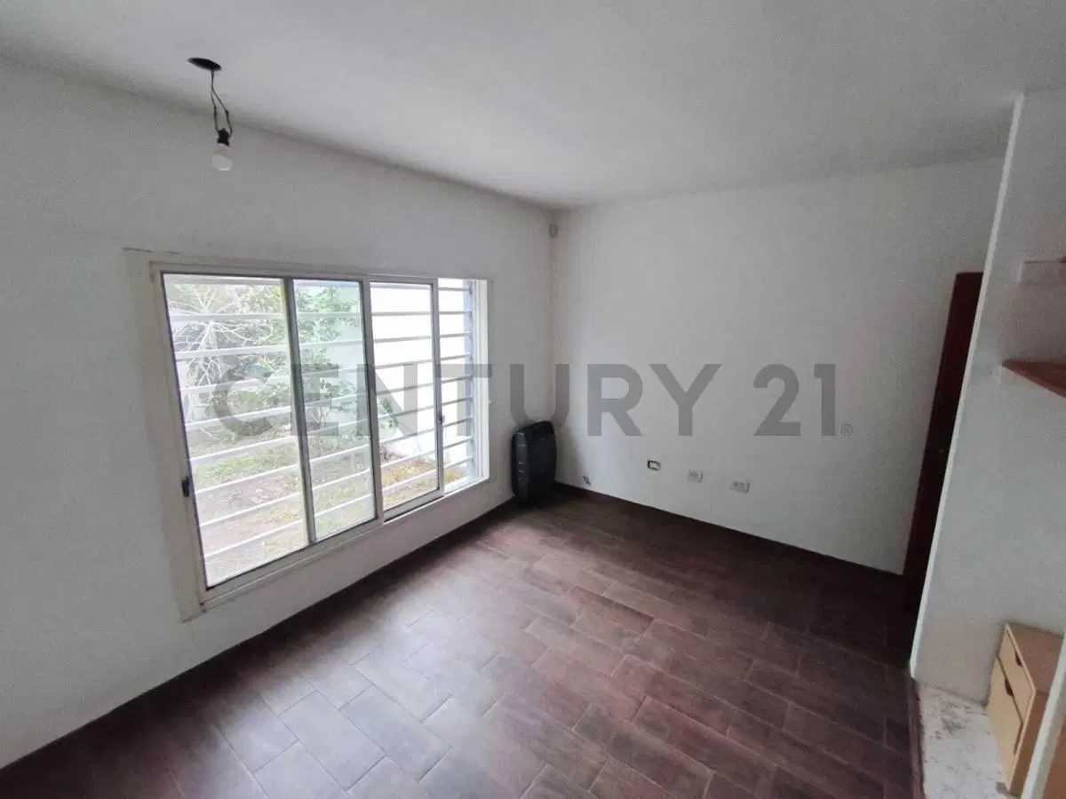 414 entre 138 y 138. Casa en alquiler en Arturo Segui. La Plata 4