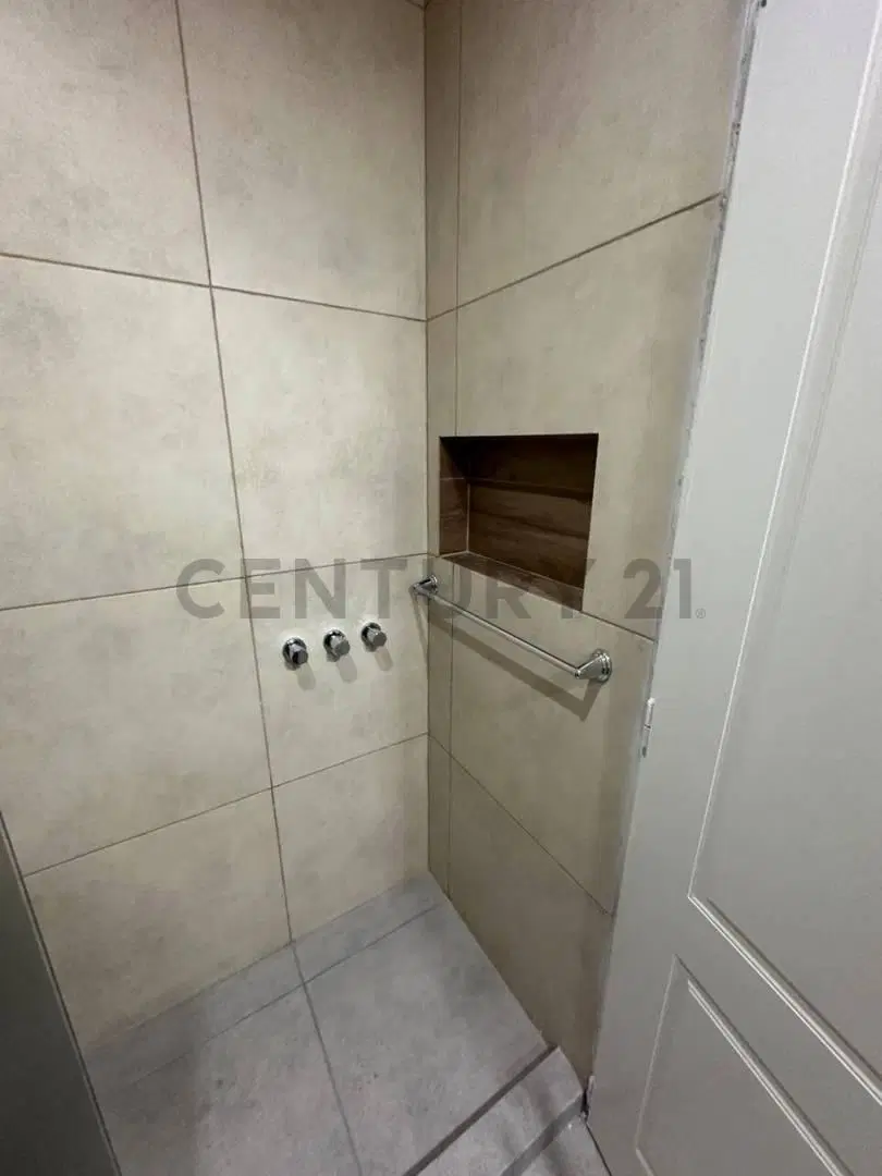 Departamento de un dormitorio en alquiler. Berisso. Calle 61 entre 128 y 129. 4