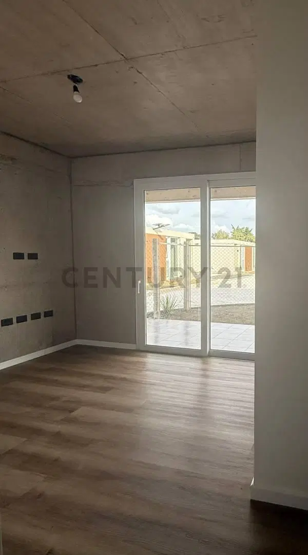 Venta de Departamento. Calle 16 entre 517 y 519 8