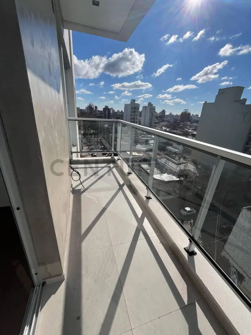 Departamento a estrenar un dormitorio CON COCHERA. Calle 42 esq. 17 3