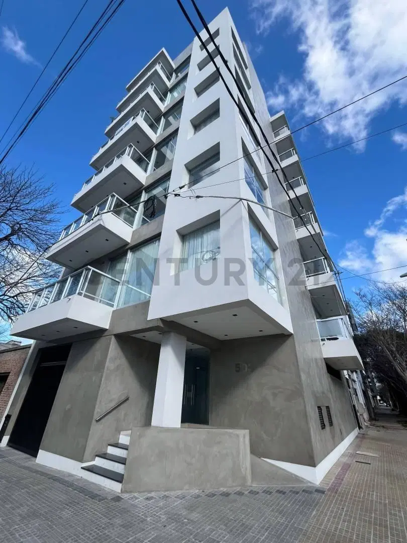 Departamento a estrenar un dormitorio CON COCHERA. Calle 42 esq. 17 4