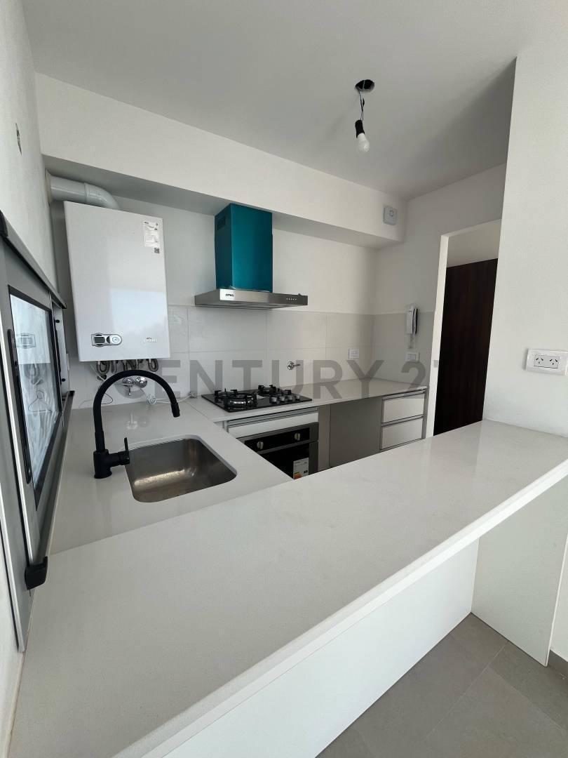 Foto de Departamento a estrenar un dormitorio con cochera. Calle 42 esq. 17, imagen 1