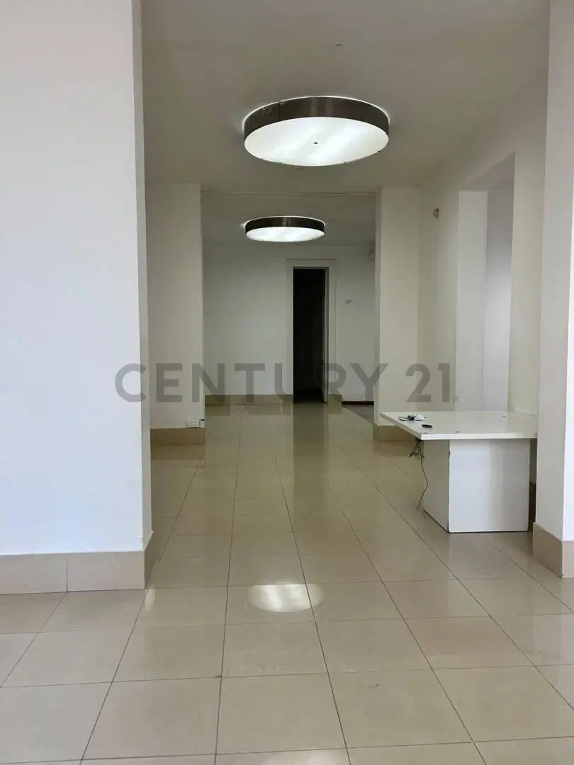 LOCAL COMERCIAL EN ALQUILER Avda. 44 ENTRE 11 Y 12, LA PLATA 2