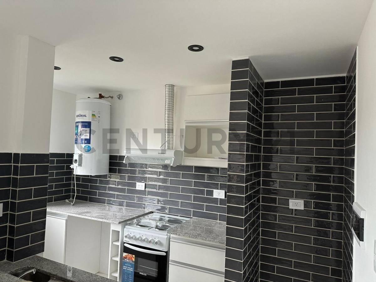 Foto de 61 entre 128 y 129 Departamento de 2 dormitorios en alquiler. Berisso, imagen 5