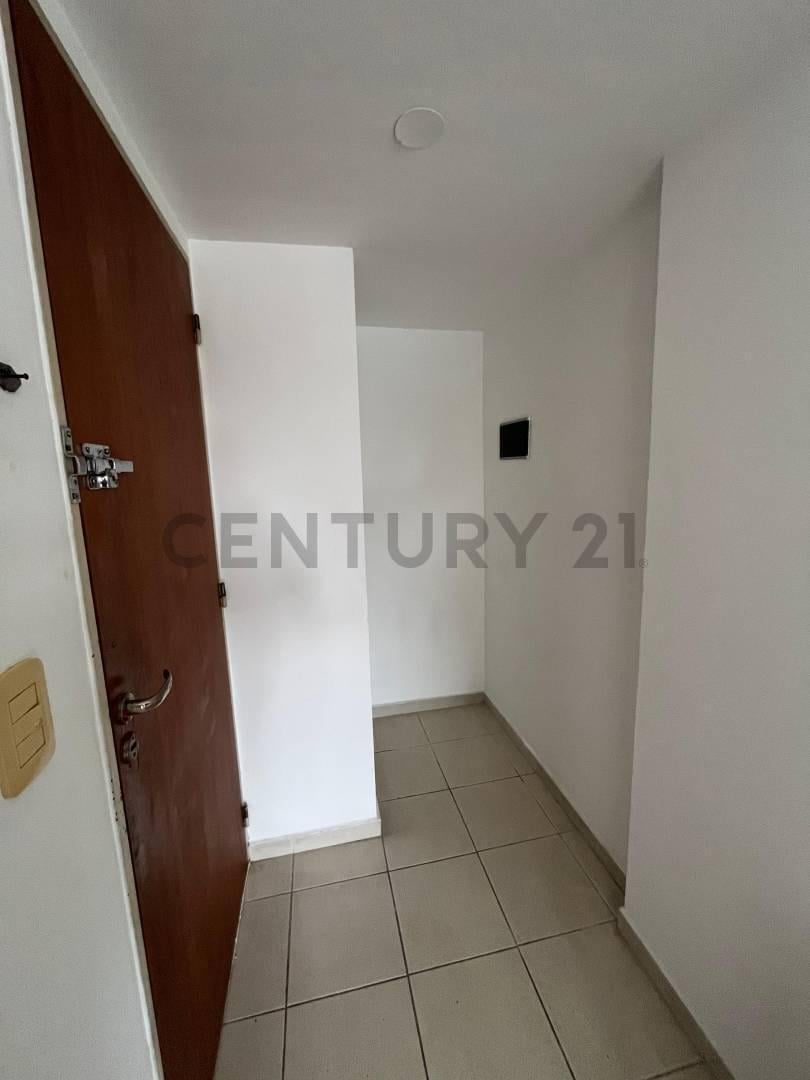 Foto de Departamento de 2 dormitorios con cochera descubierta | 5 e/ 57 y 58, imagen 5