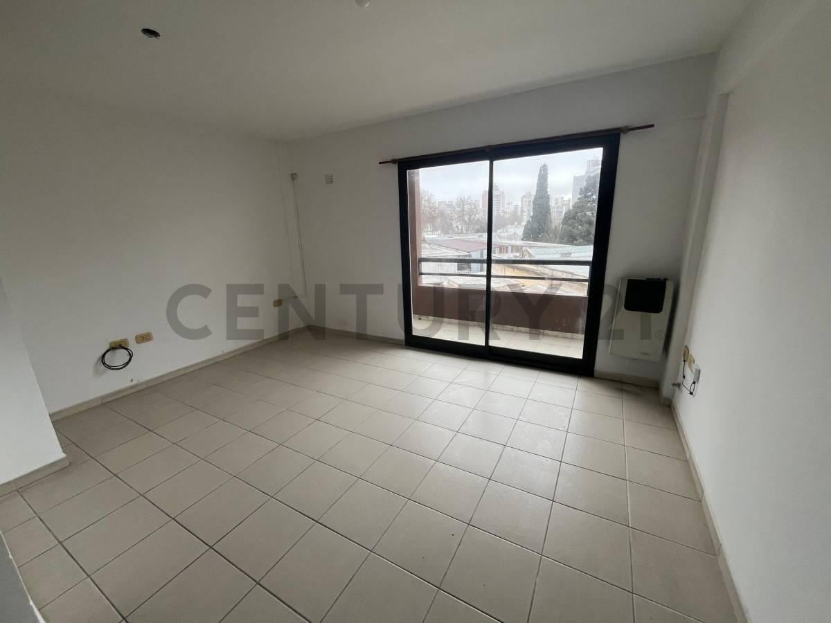 Foto de Departamento de 2 dormitorios con cochera descubierta | 5 e/ 57 y 58, imagen 1