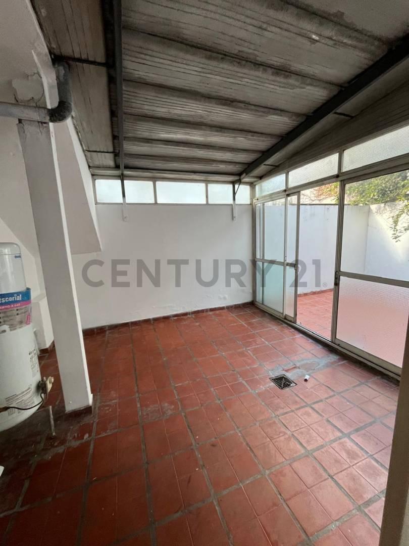 Foto de PH en venta con gran patio en Av. 25 e/ 71 y 72, La Plata., imagen 1