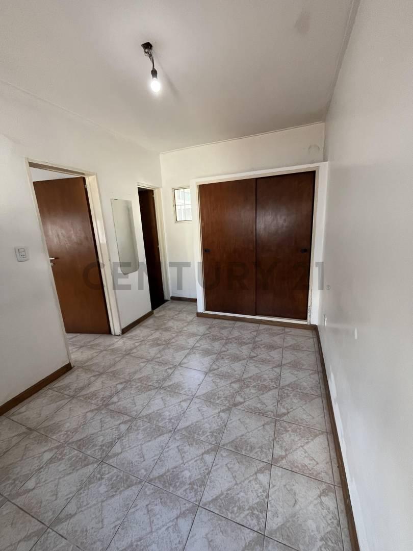 Foto de PH en venta con gran patio en Av. 25 e/ 71 y 72, La Plata., imagen 4