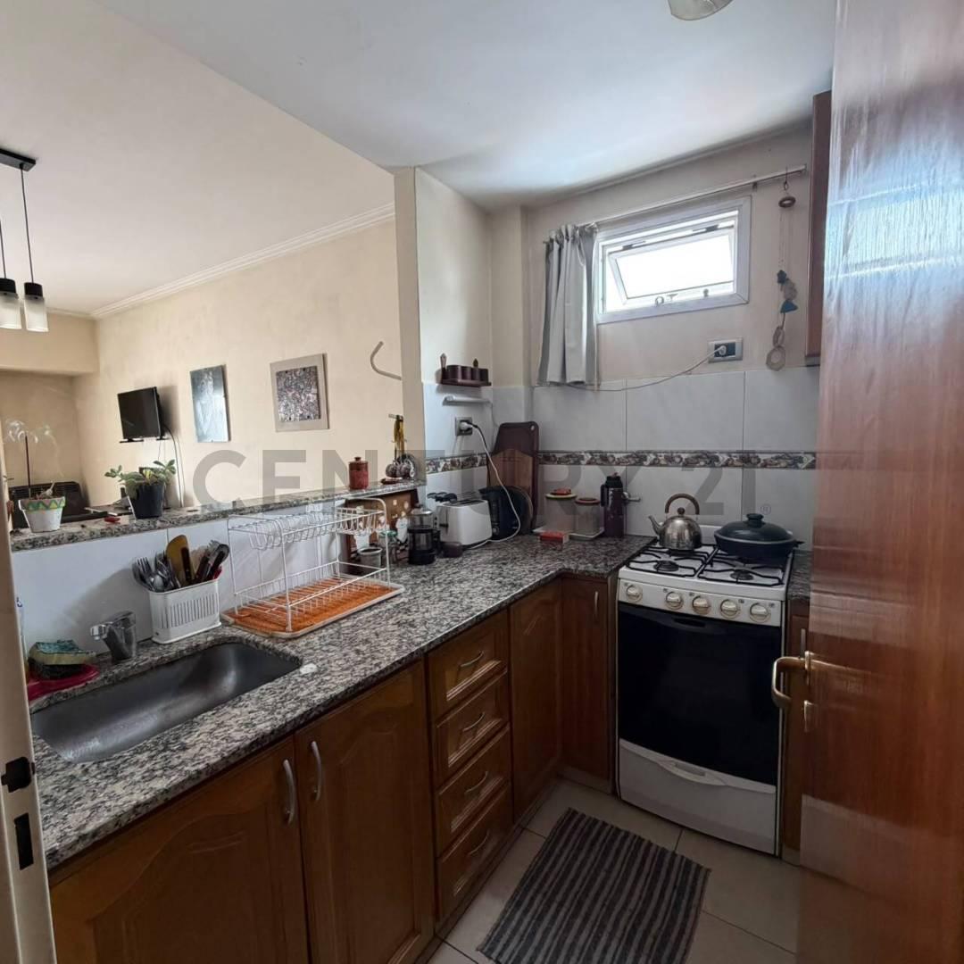 Foto de Departamento Dúplex en venta, dos dormitorios, cochera. Avda 53 entre, imagen 5