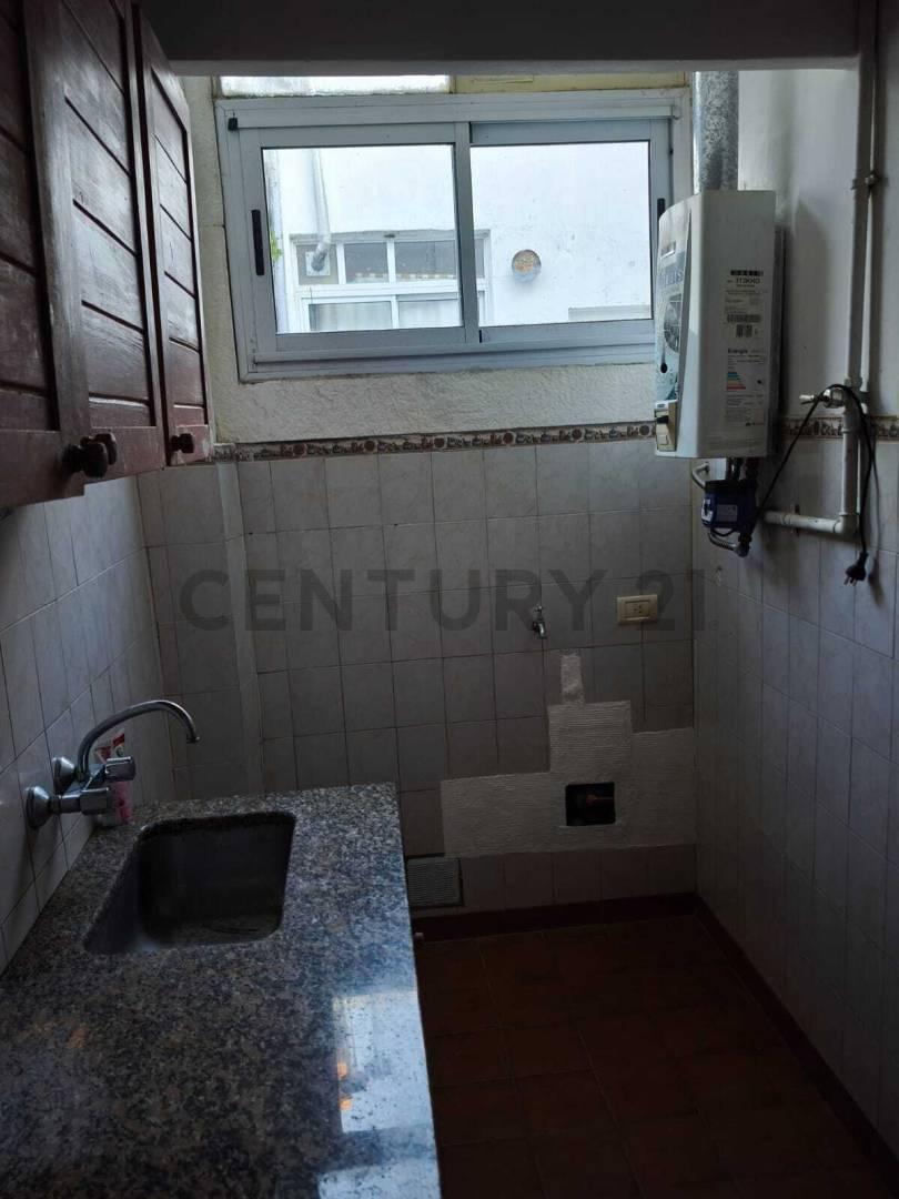 Foto de 41 entre 1 y 2, La Plata. Dpto de 1 dormitorio en venta, imagen 2