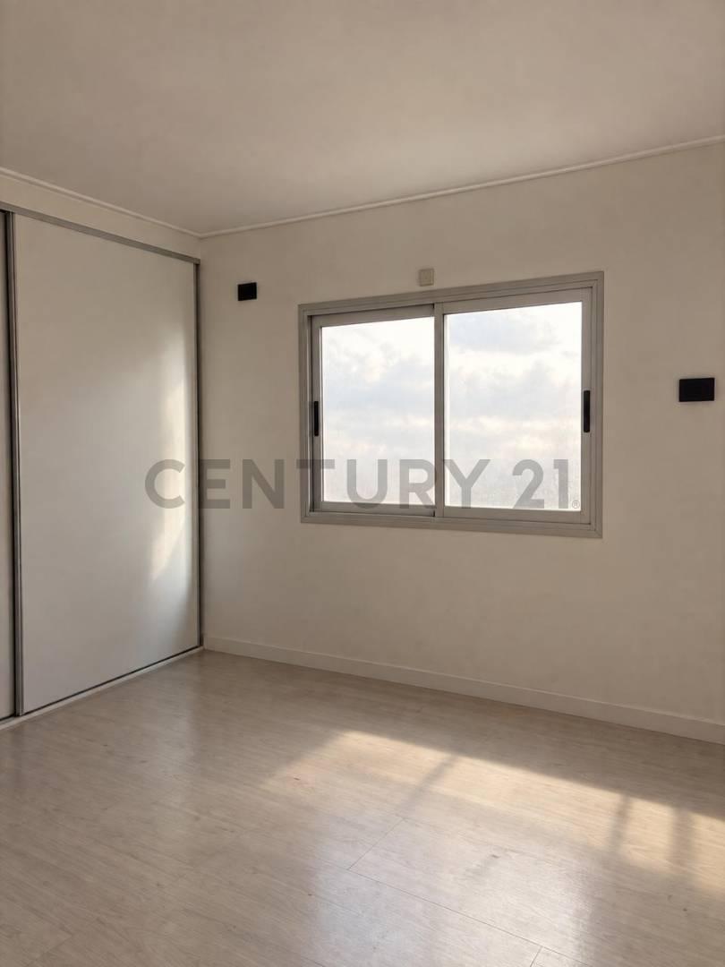 Foto de 140 entre 36 y 37. Dúplex en venta 2 dormitorios, imagen 4