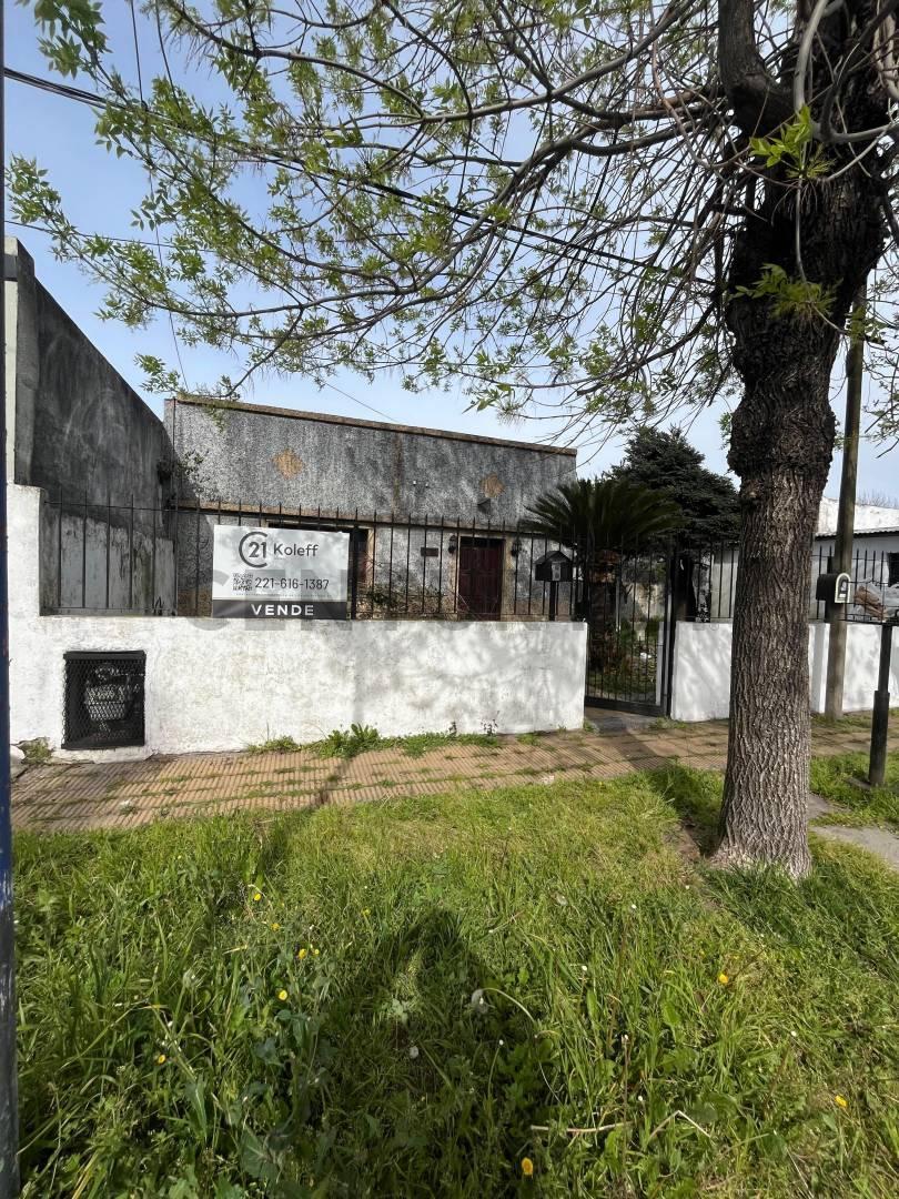 Foto de Casa en venta de 3 dormitorios en Tolosa | Calle 1 e/ 521 y 522, imagen 4