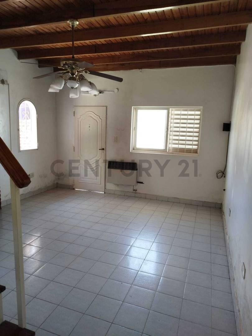 Foto de 600 entre 6 y 6 bis Casa tipo duplex en venta, La Plata, imagen 3