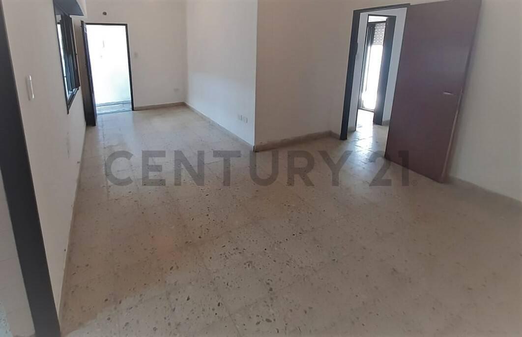 Foto de PH en venta, imagen 2