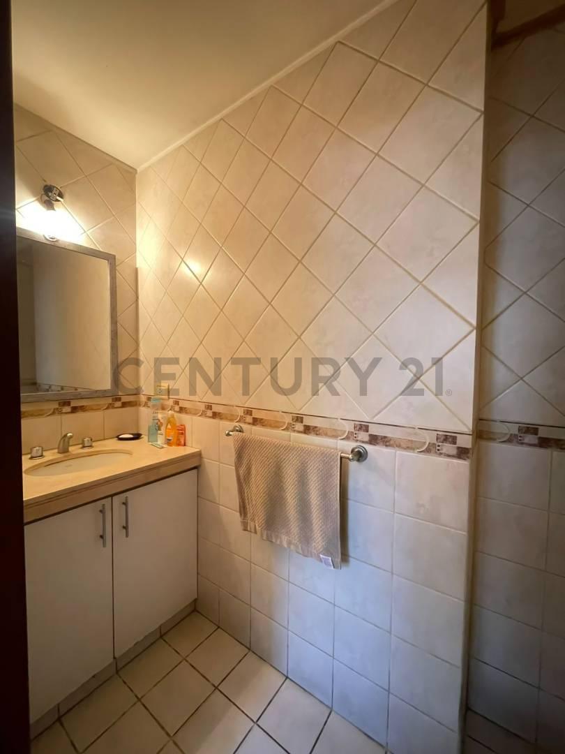 Foto de CASA EN VENTA - 14 E/ 37 Y 38, imagen 2