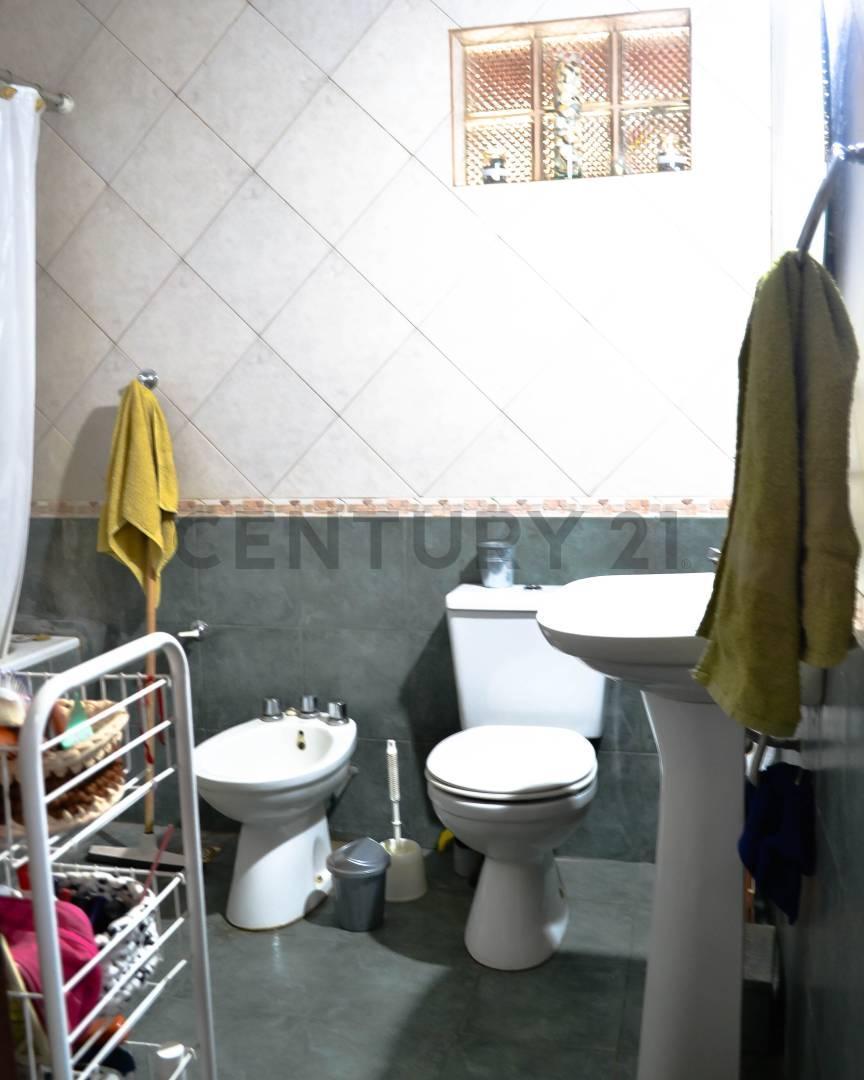 Foto de CASA DE TRES DORMITORIOS - 603 e/ 8 y 9, imagen 3