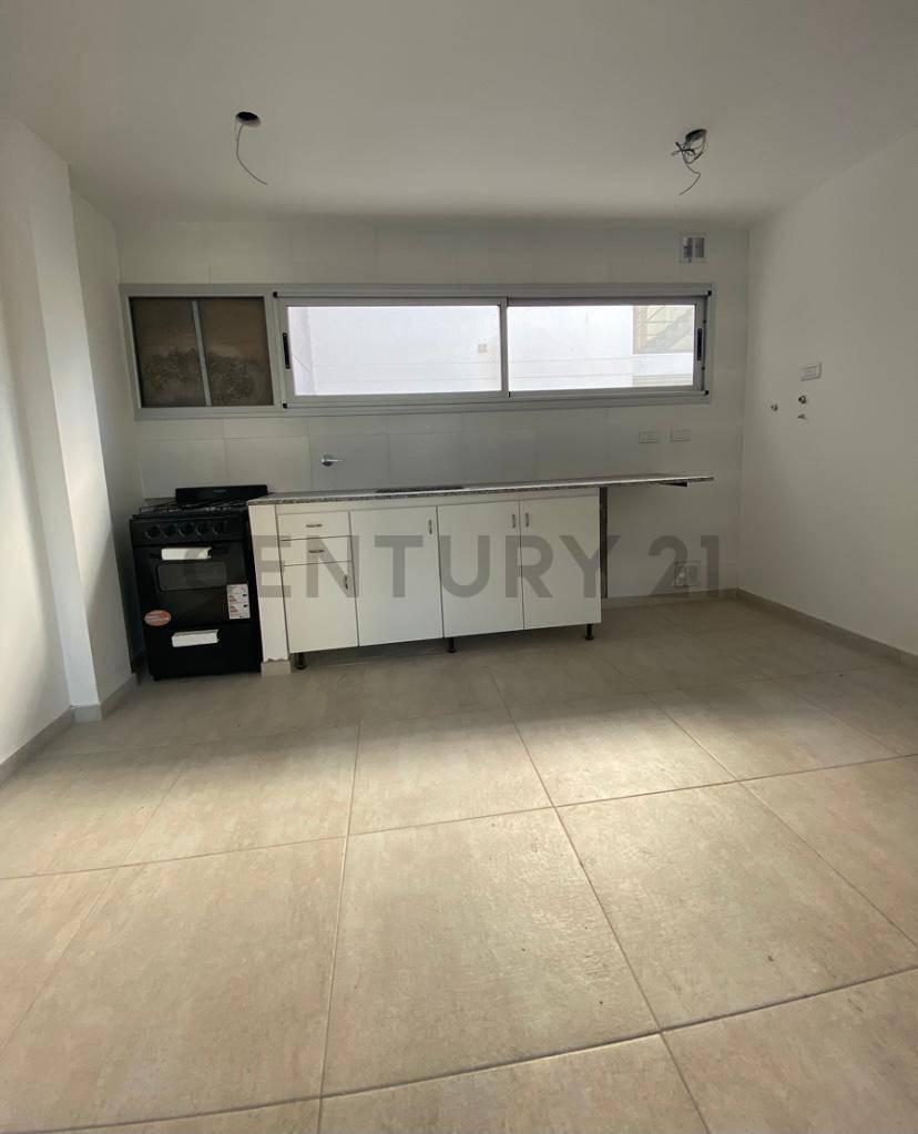 Foto de 124 entre 60 y 61- Departamento de un dormitorio La plata, imagen 3