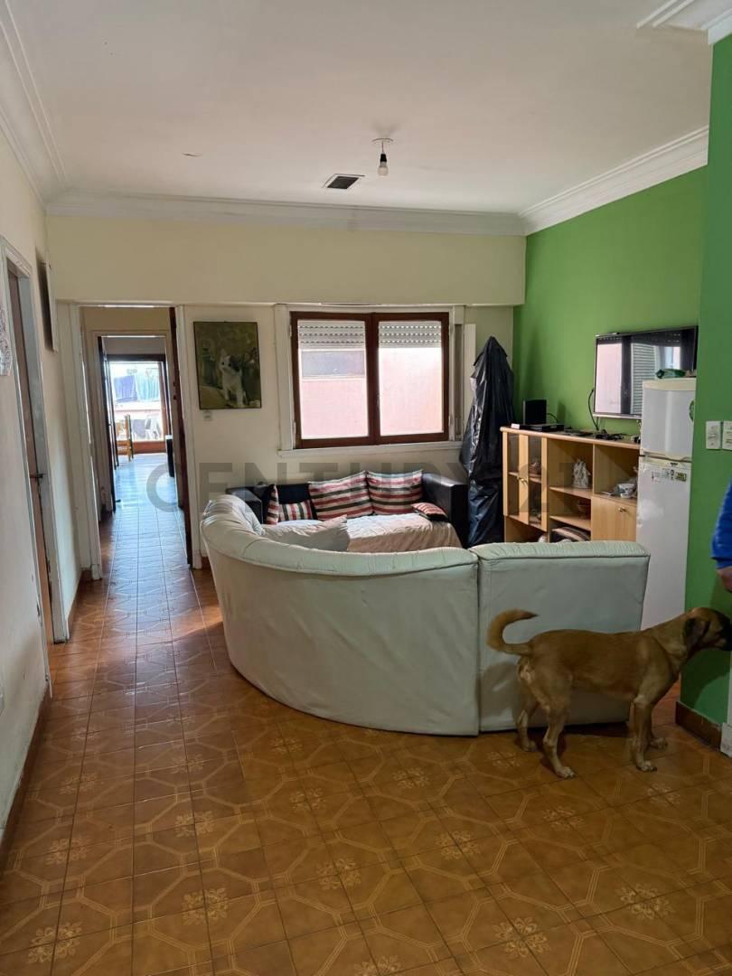 Foto de Venta Casa con Deposito. Calle 31 57 y 58., imagen 4