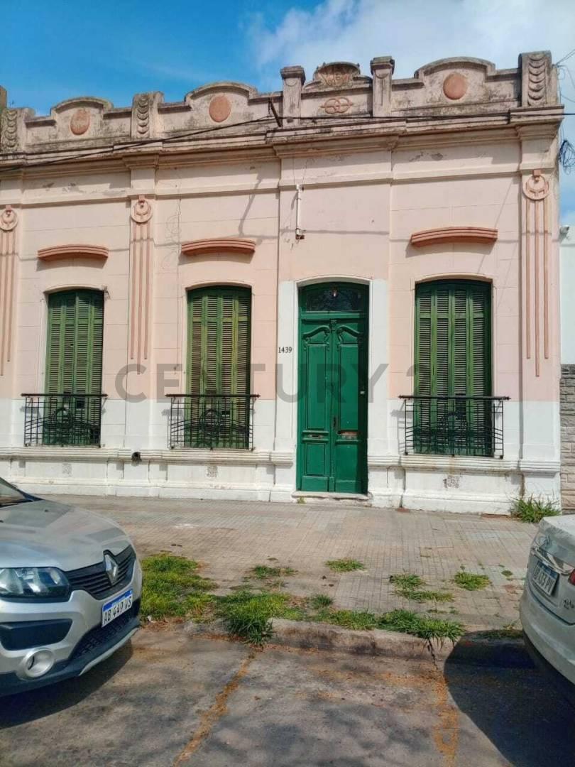 Foto de Casa en alquiler calle 115 entre 61 y 62., imagen 1