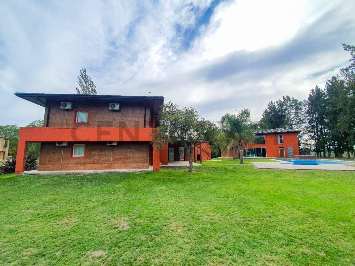 Foto de Casa en Venta. Haras del Sur I, imagen 3