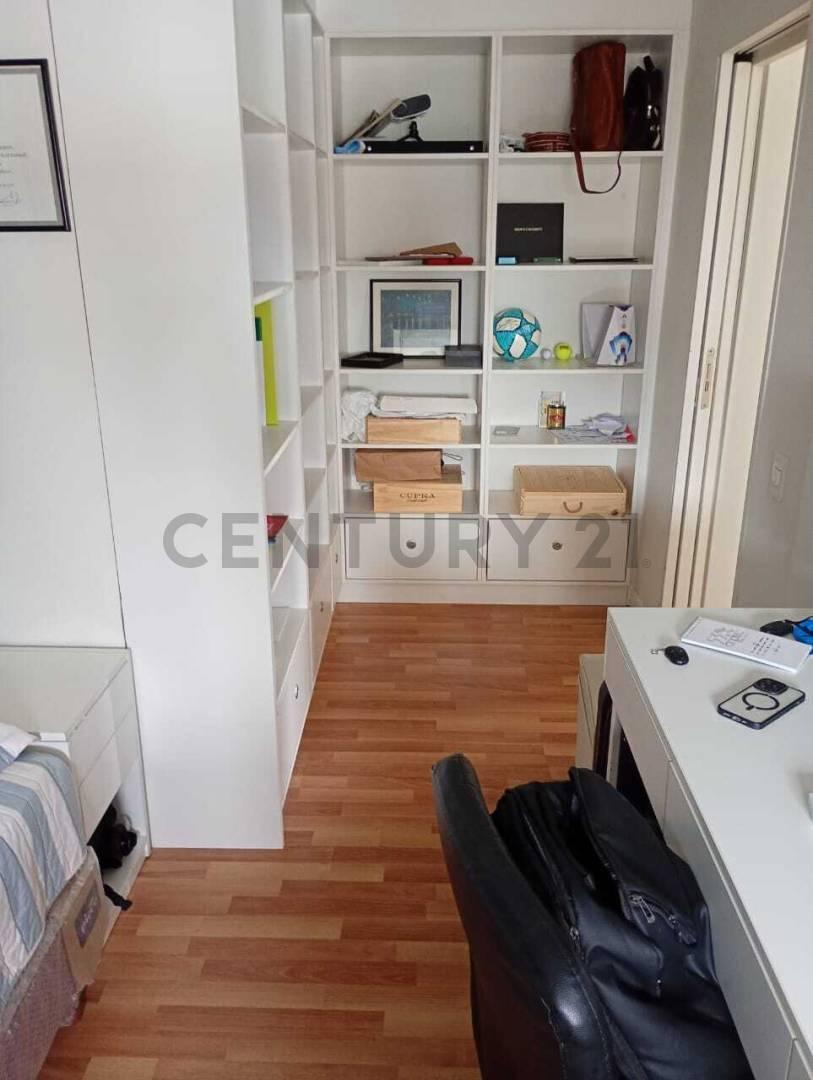 Foto de 1 y 54. Departamento en Venta 2 dormitorios con cochera, en La Plata, imagen 3