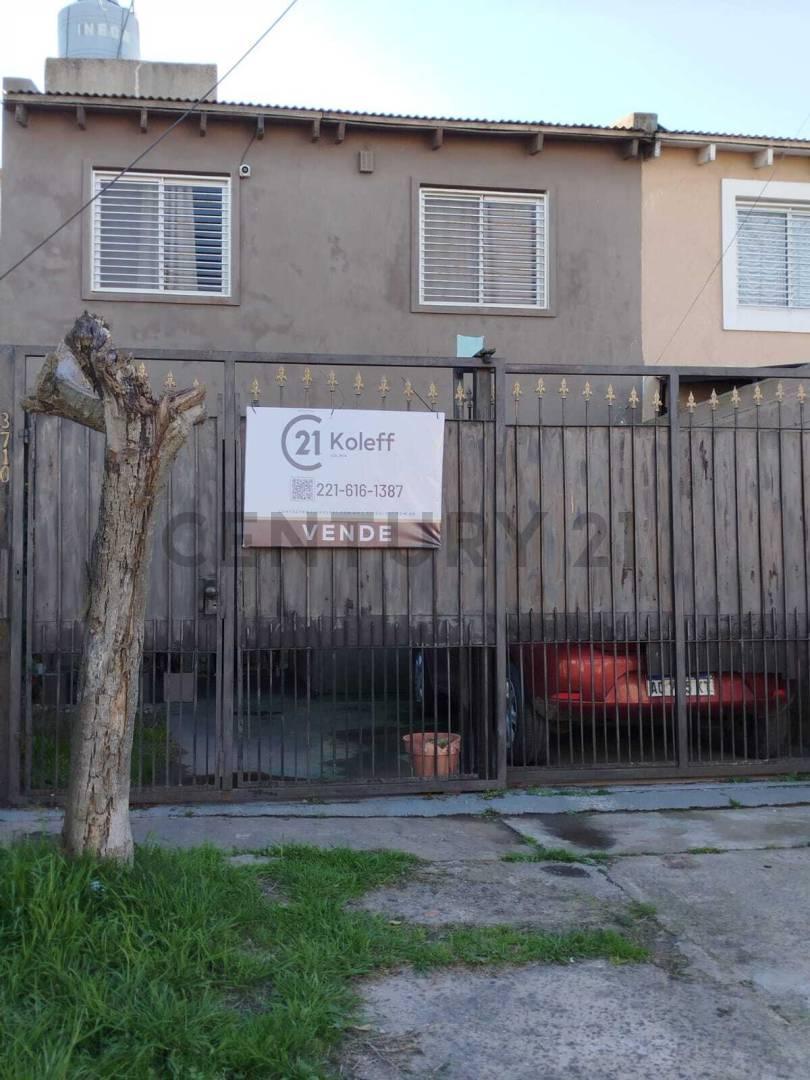 Foto de CASA DUPLEX EN VENTA. BERISSO, imagen 4