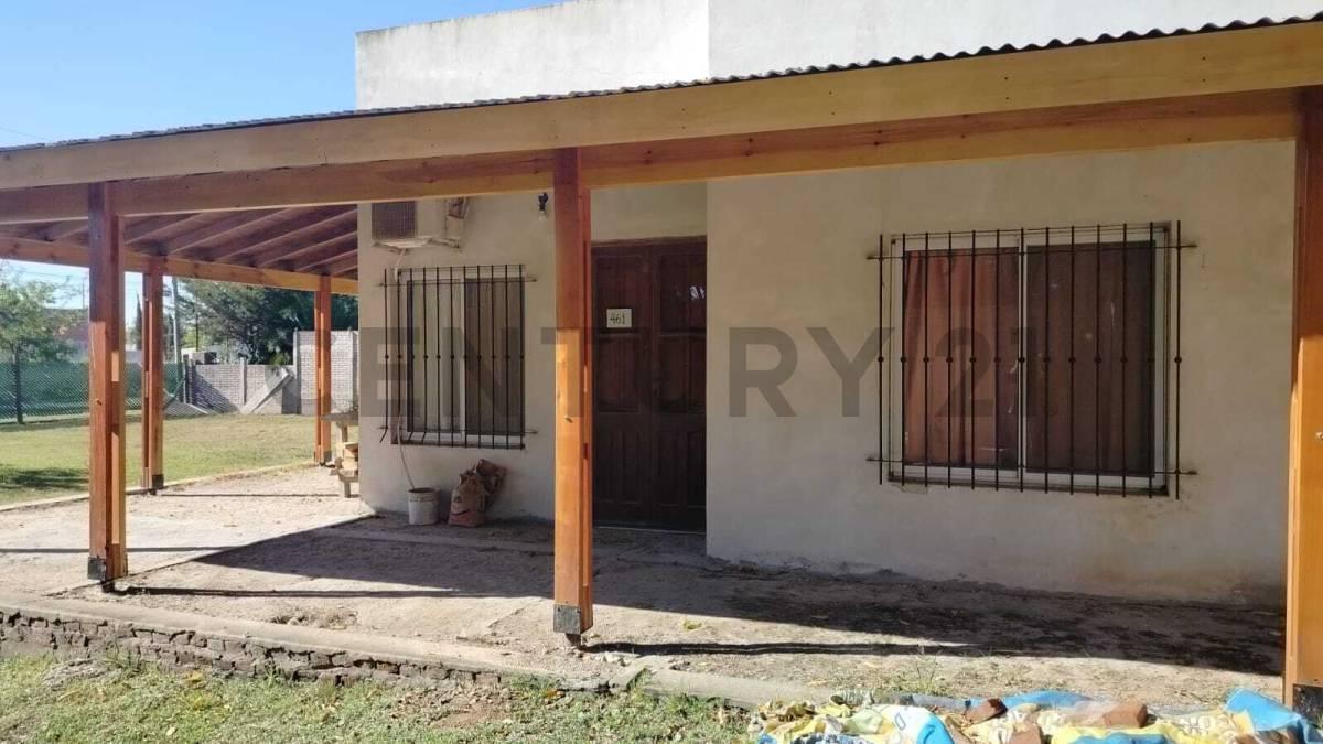 Foto de Casa con parque en venta. 2 dormitorios. Brandsen., imagen 3
