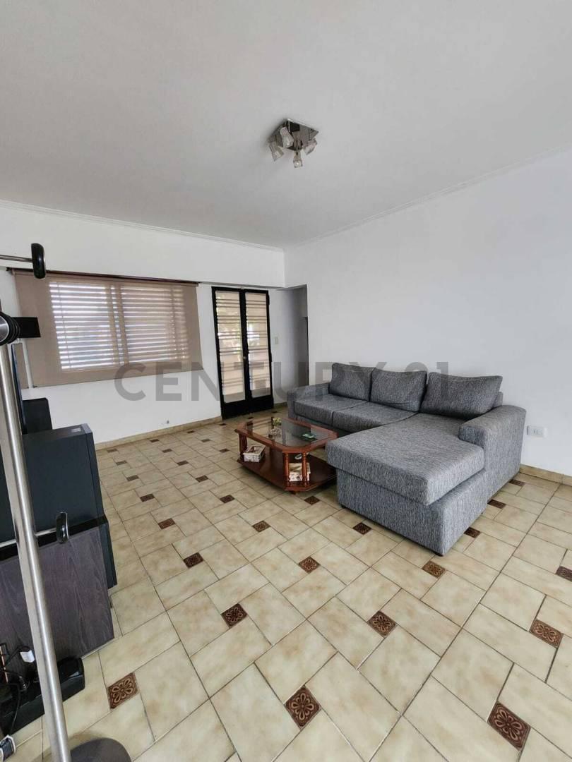 Foto de 65 entre 5 y 6. Casa en Ph en venta, imagen 1