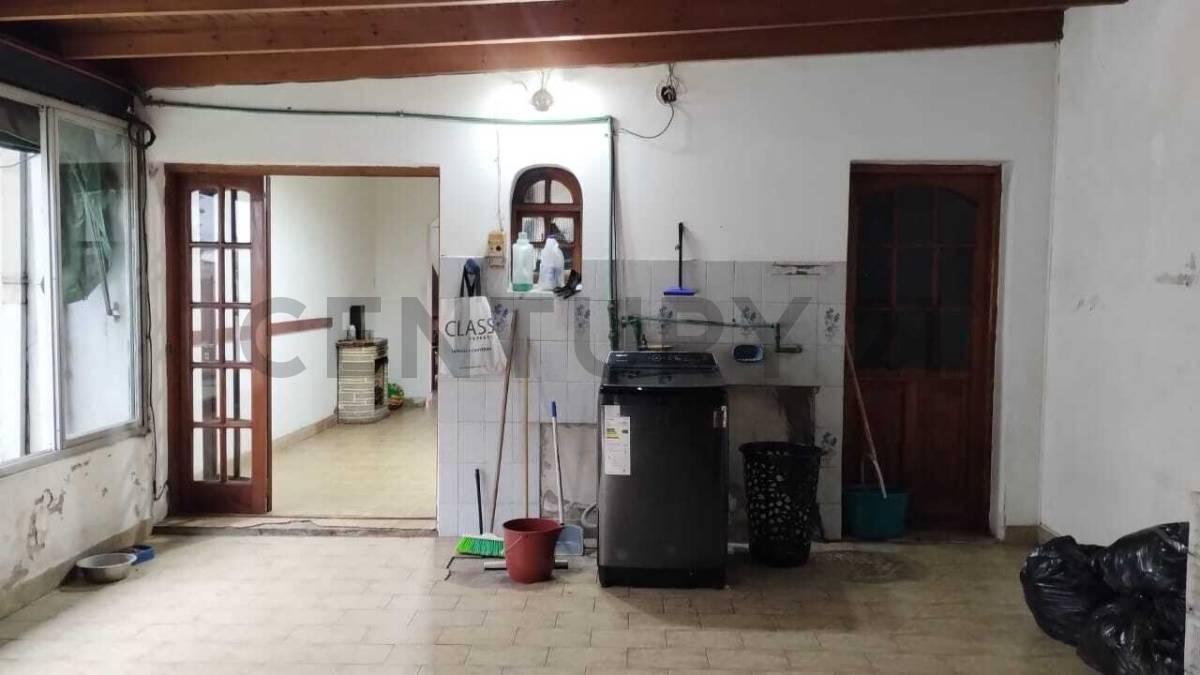 Foto de 7 esquina 513. Casa con dos dormitorios con cochera para dos autos., imagen 3