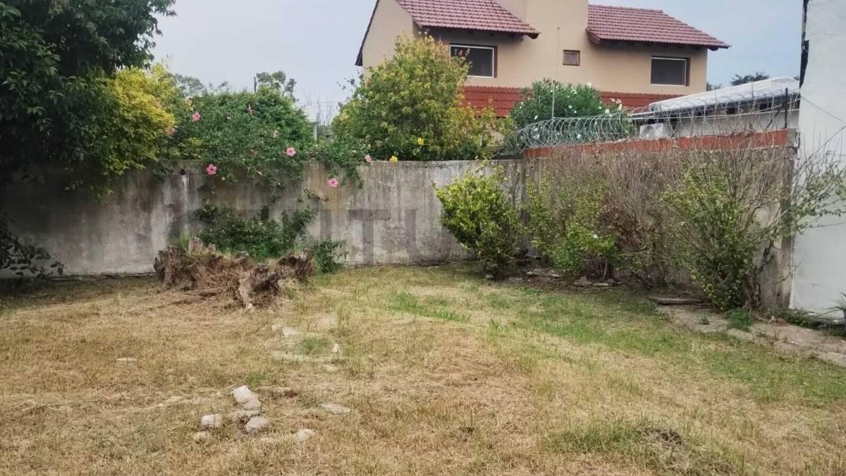 Foto de 124 entre 530 y 531 Casa con local comercial a la venta, Ensenada., imagen 2