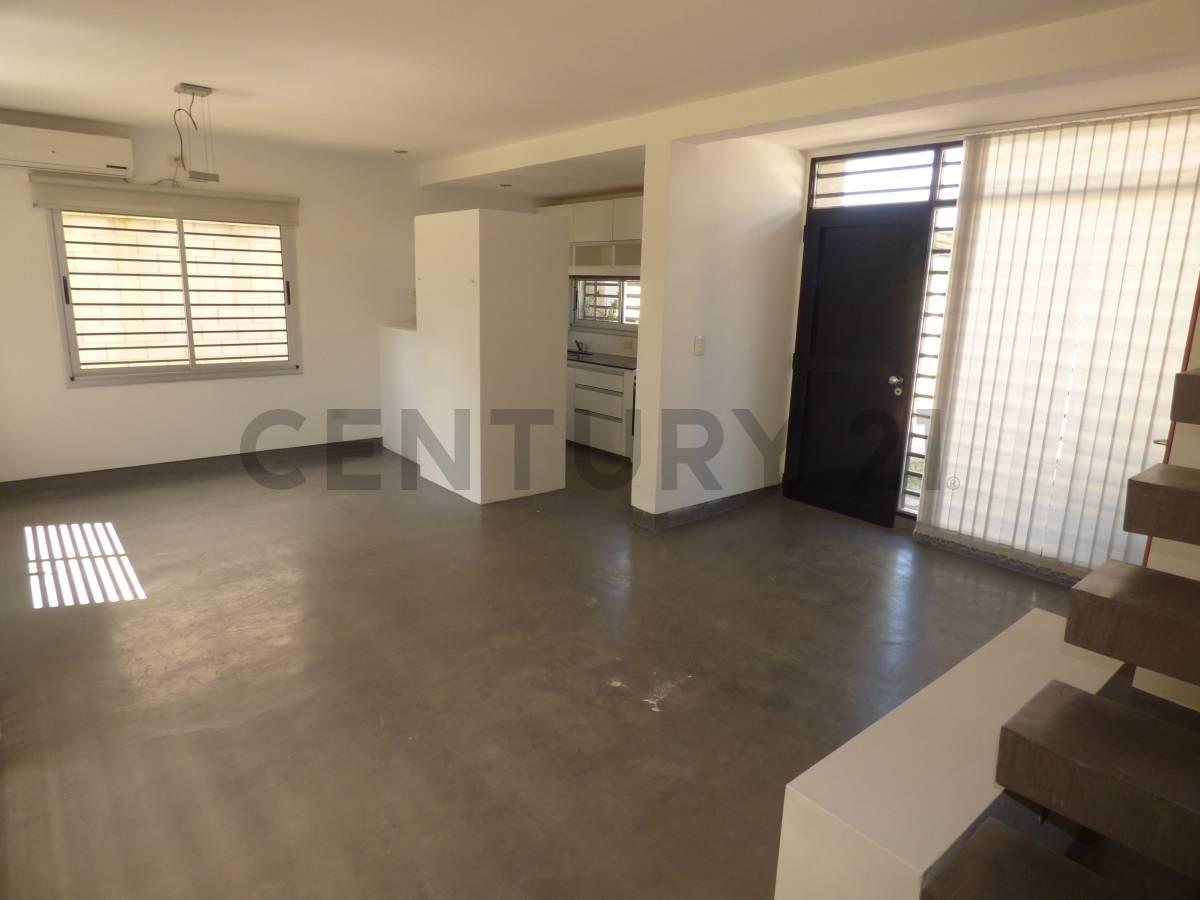 Foto de 513 entre 142 y 143 Hermoso Dúplex de 2 dormitorios en Venta en Barrio, imagen 4