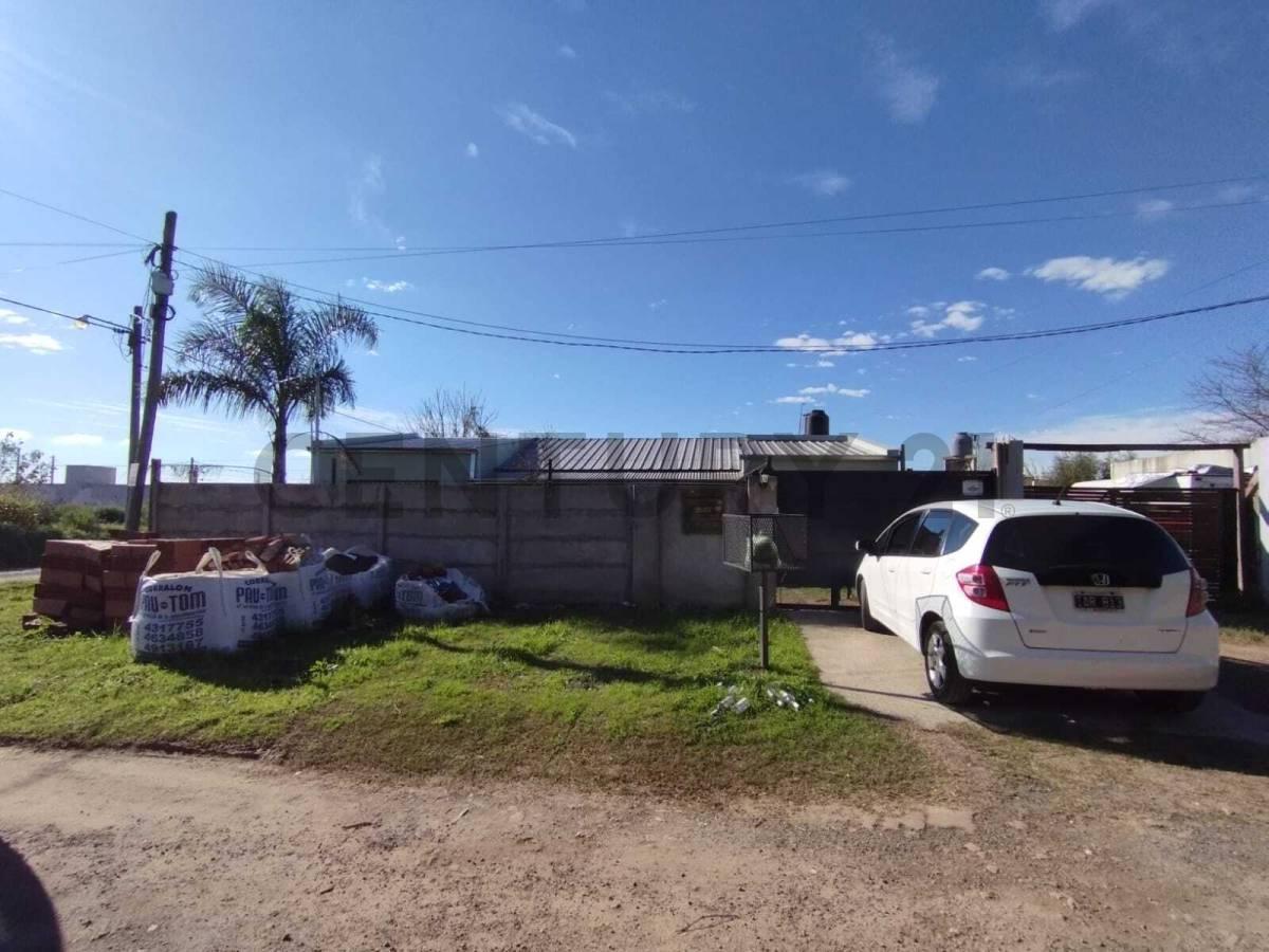 Foto de 181 bis entre 516 y 516 Bis Casa de 2 dormitorios en venta Melchor, imagen 3