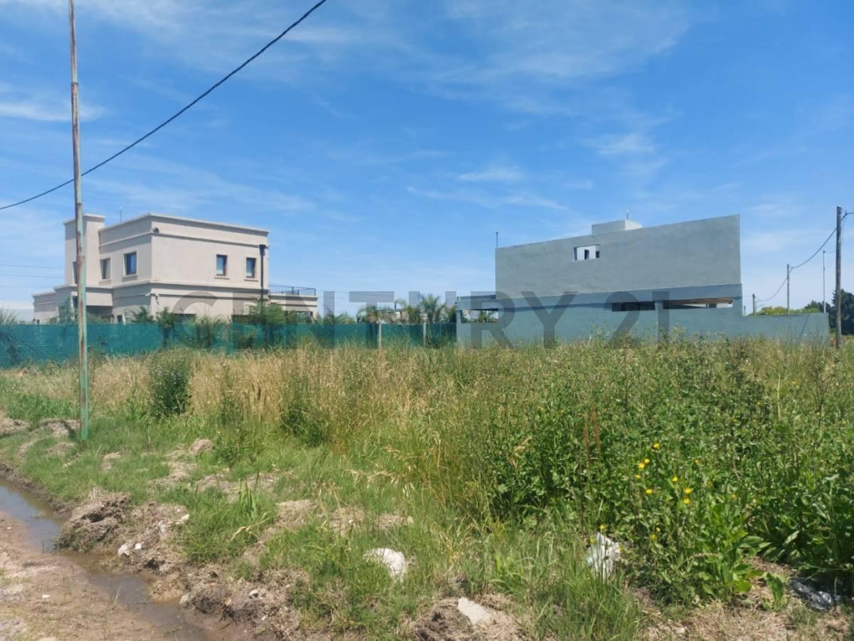 Foto de 138 esquina 509. Lote en Venta José Hernandez, La Plata, imagen 3