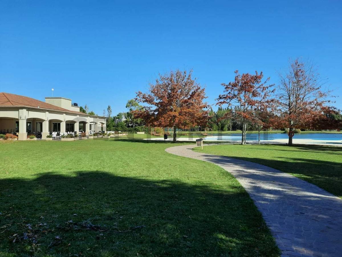 Foto de Miralagos II, Club de Campo y Spa. Lote en venta., imagen 2