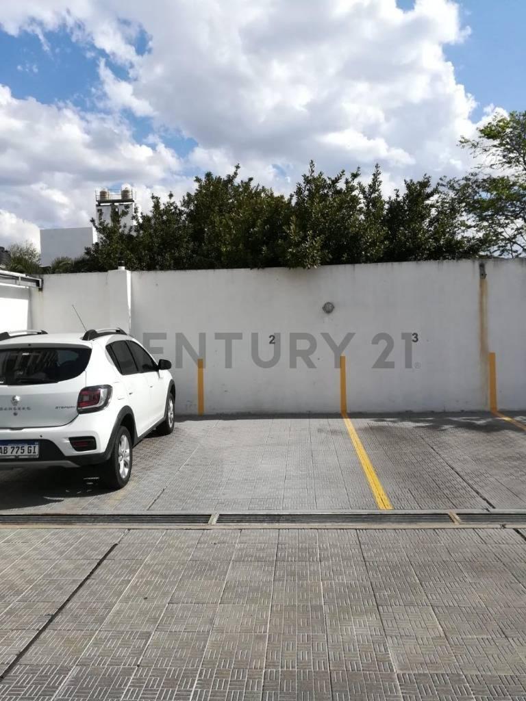 Foto de 40 entre 14 y 15, Cochera en Venta, La Plata.-, imagen 2