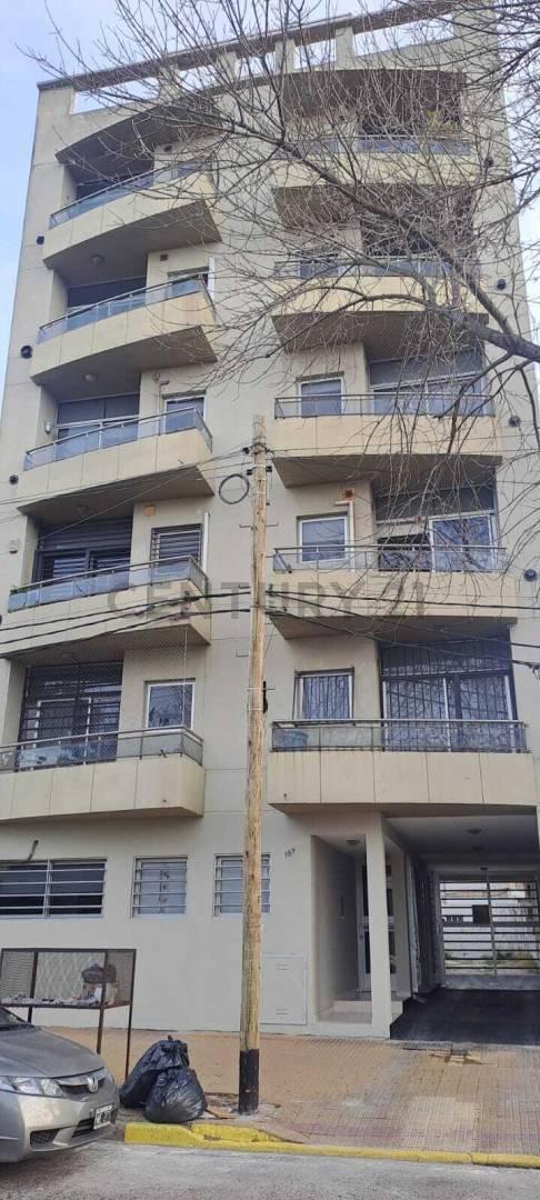 Foto de 24 entre 35 y 36. Departamento en Venta con cochera La Plata, imagen 1