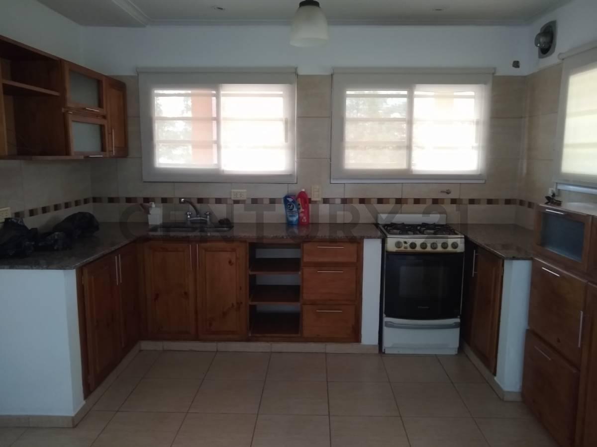 Foto de Casa en Venta Sicardi. Calle 20 bis, entre 654 y 655., imagen 3