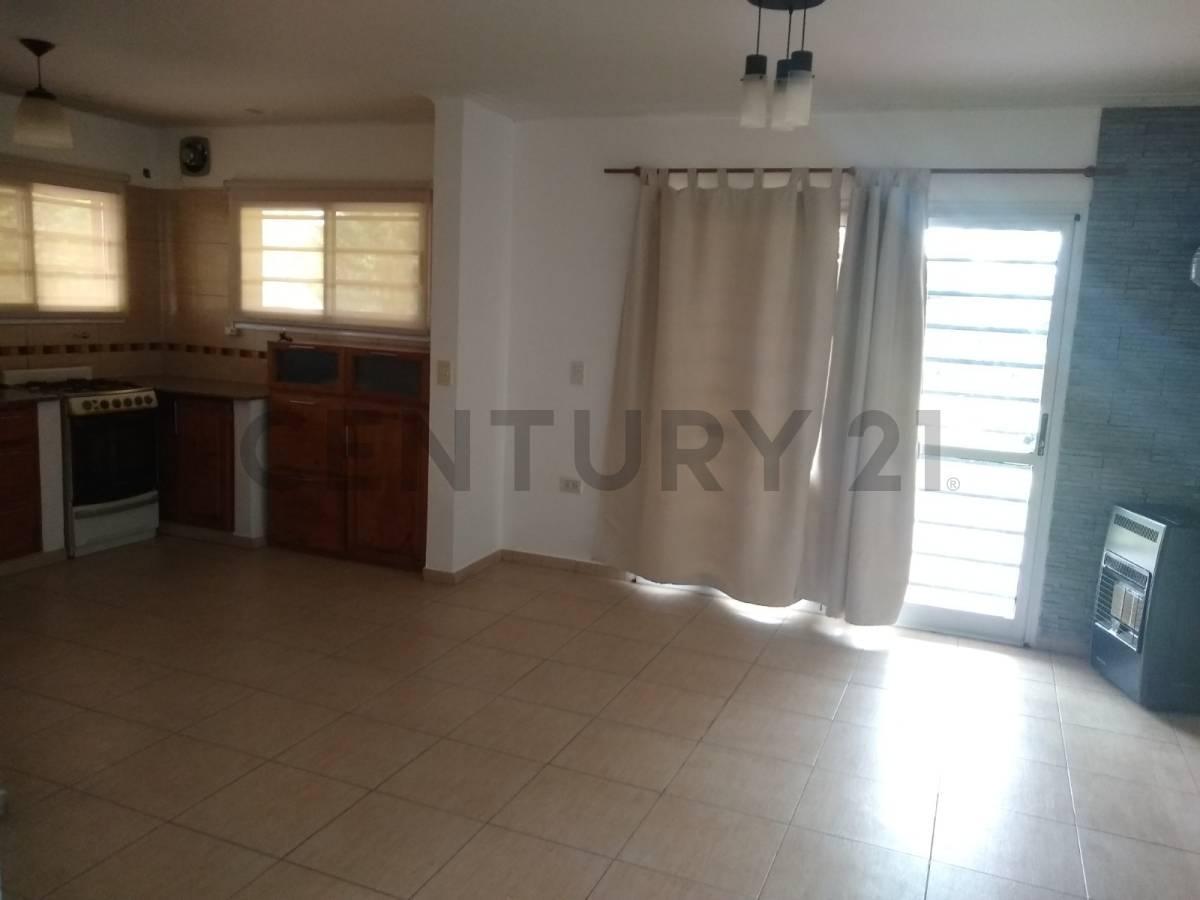 Foto de Casa en Venta Sicardi. Calle 20 bis, entre 654 y 655., imagen 2