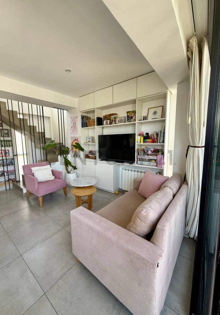Foto de Diagonal 107 entre 38 y 39. Departamento Triplex de 2 dormitorios en, imagen 4