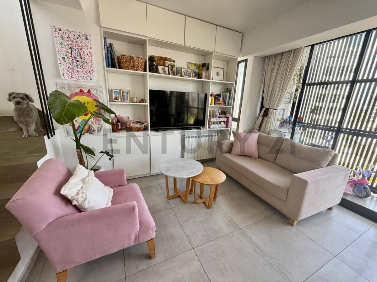 Foto de Diagonal 107 entre 38 y 39. Departamento Triplex de 2 dormitorios en, imagen 1