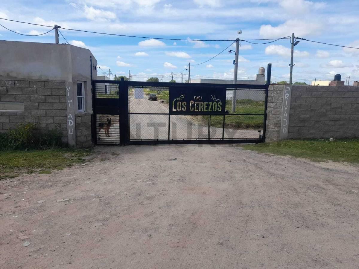Foto de 76 y 156. Venta de lote en Los Cerezos, imagen 1