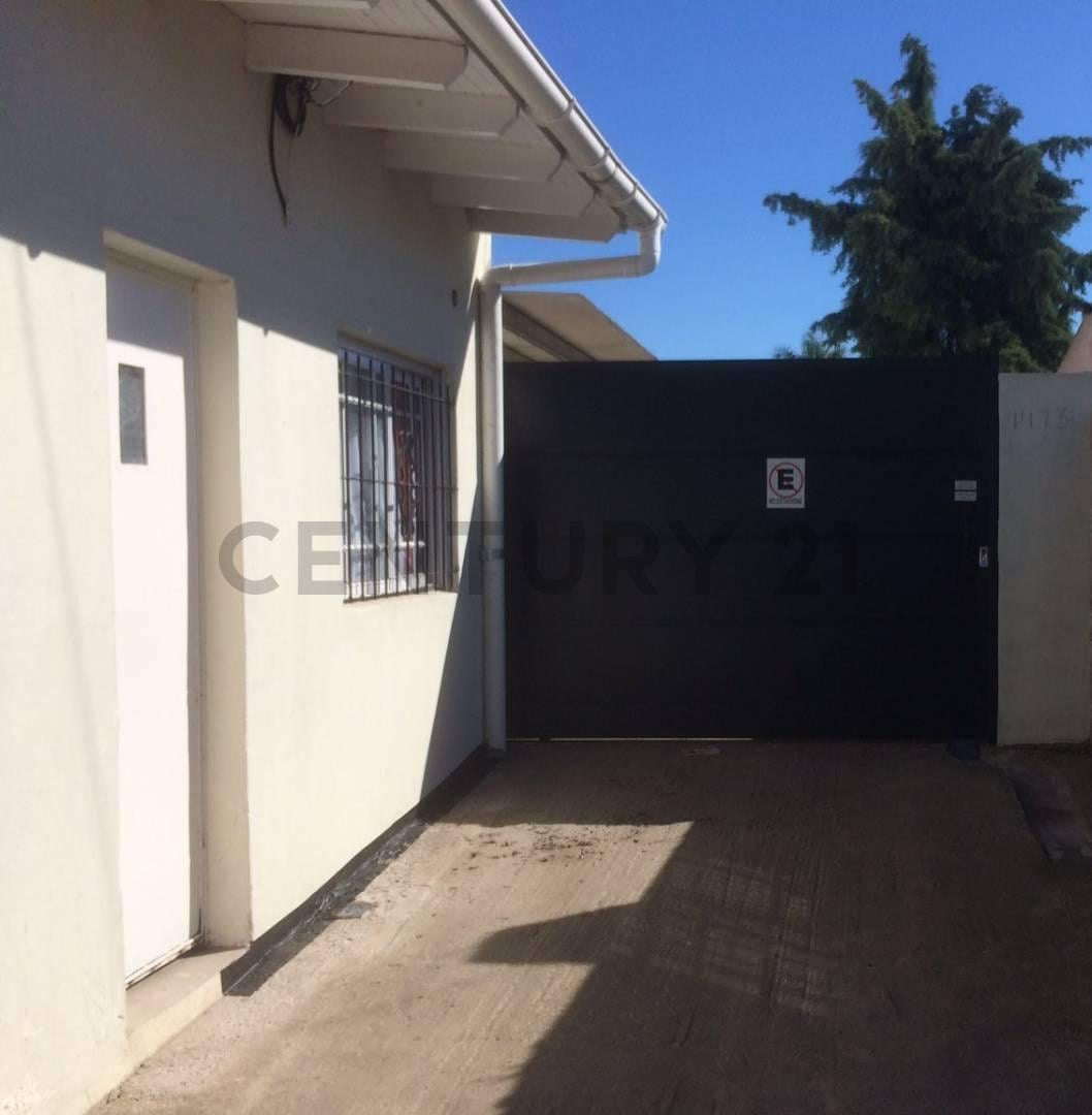Foto de 34 entre 24 y 25. Terreno en venta en La Plata, imagen 1