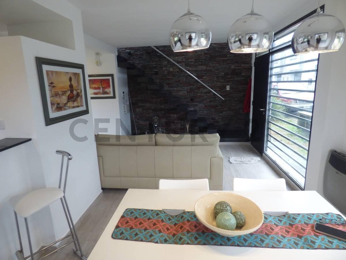 Foto de 513 Y 143 FINANCIACION!!! Dúplex Casa en Complejo Cerrado en venta., imagen 4