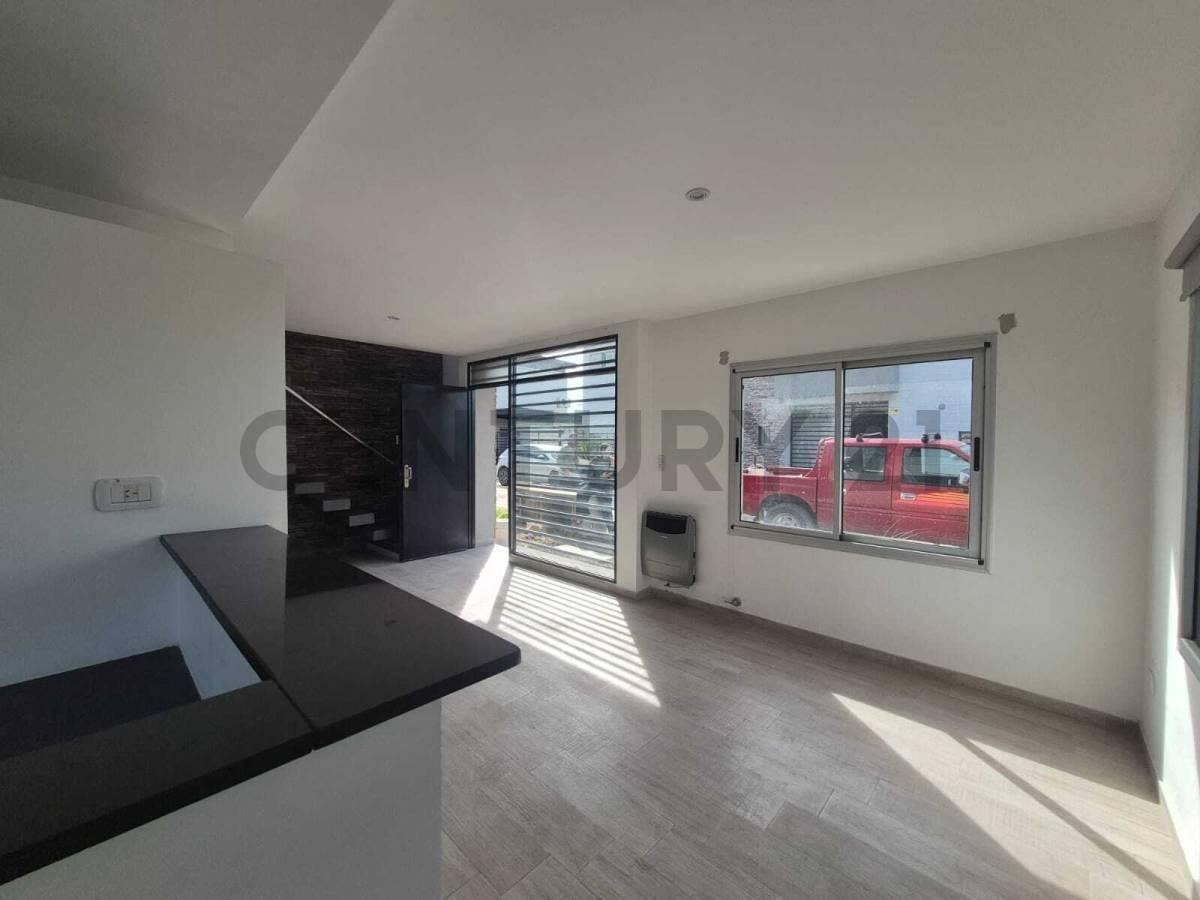 Foto de 513 entre 142 y 143 Dúplex Casa en Complejo Cerrado en venta, imagen 4