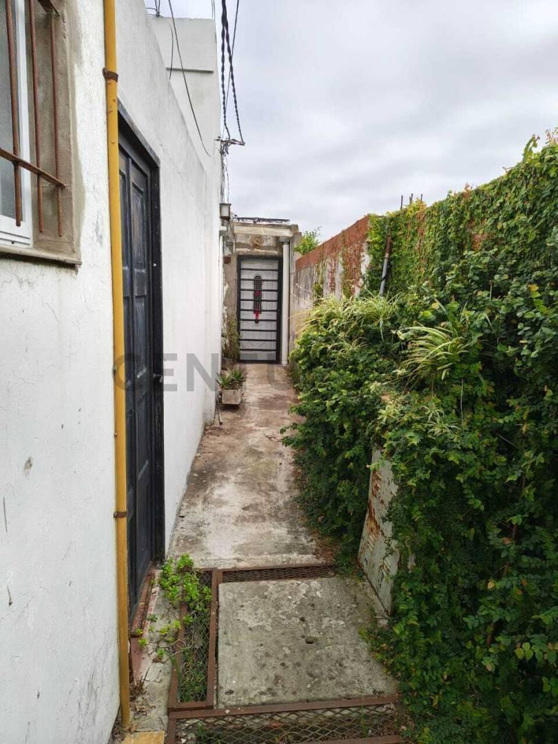 Foto de 28 entre 41 y 42 .PH en venta. La Plata, imagen 1