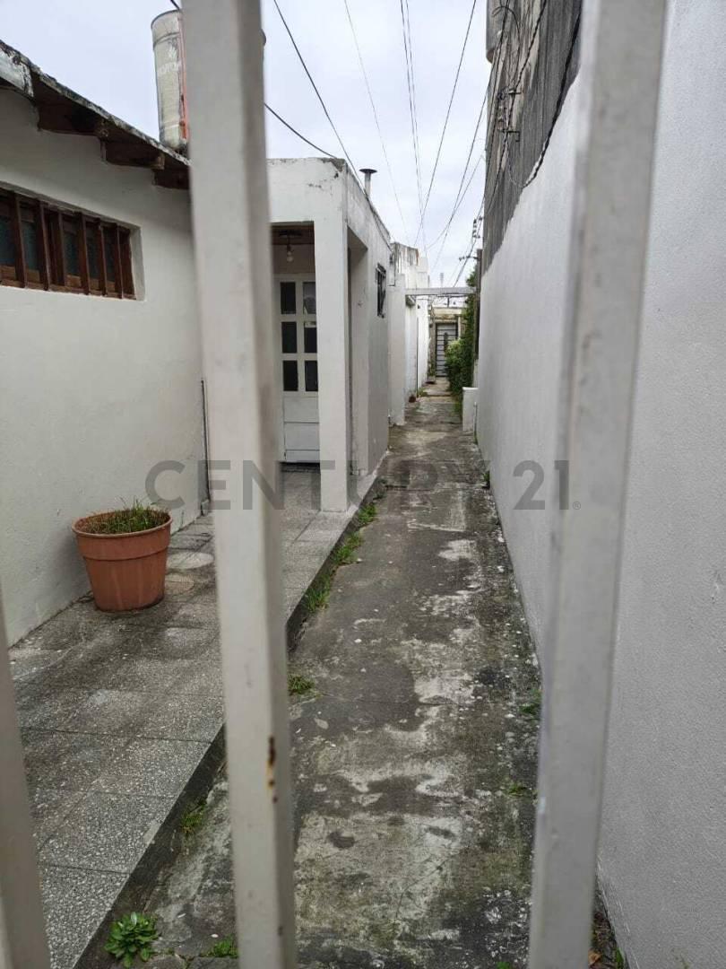Foto de 28 entre 41 y 42 .PH en venta. La Plata, imagen 3