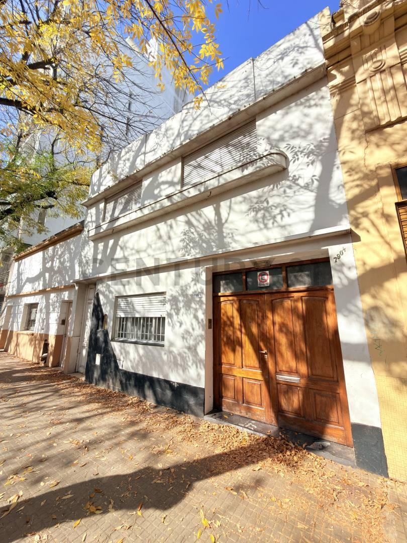 Foto de 42 entre 10 y 11, PH en Venta, La Plata., imagen 1