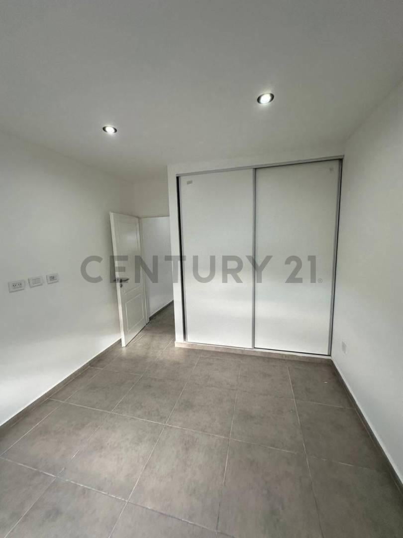 Foto de Departamento de un dormitorio en alquiler. Berisso. Calle 61 entre 128, imagen 5